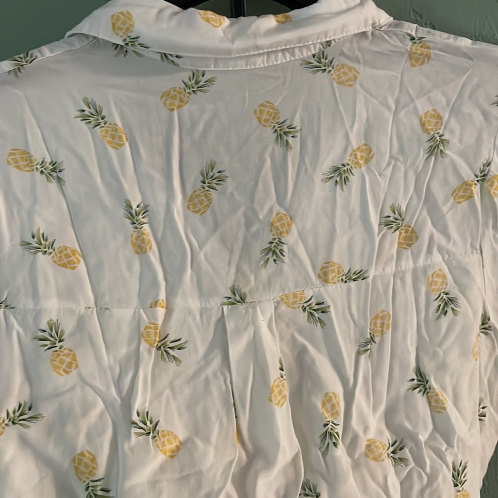 Bright White Pineapple Hawaiian Shirt - Picture 6 of 9